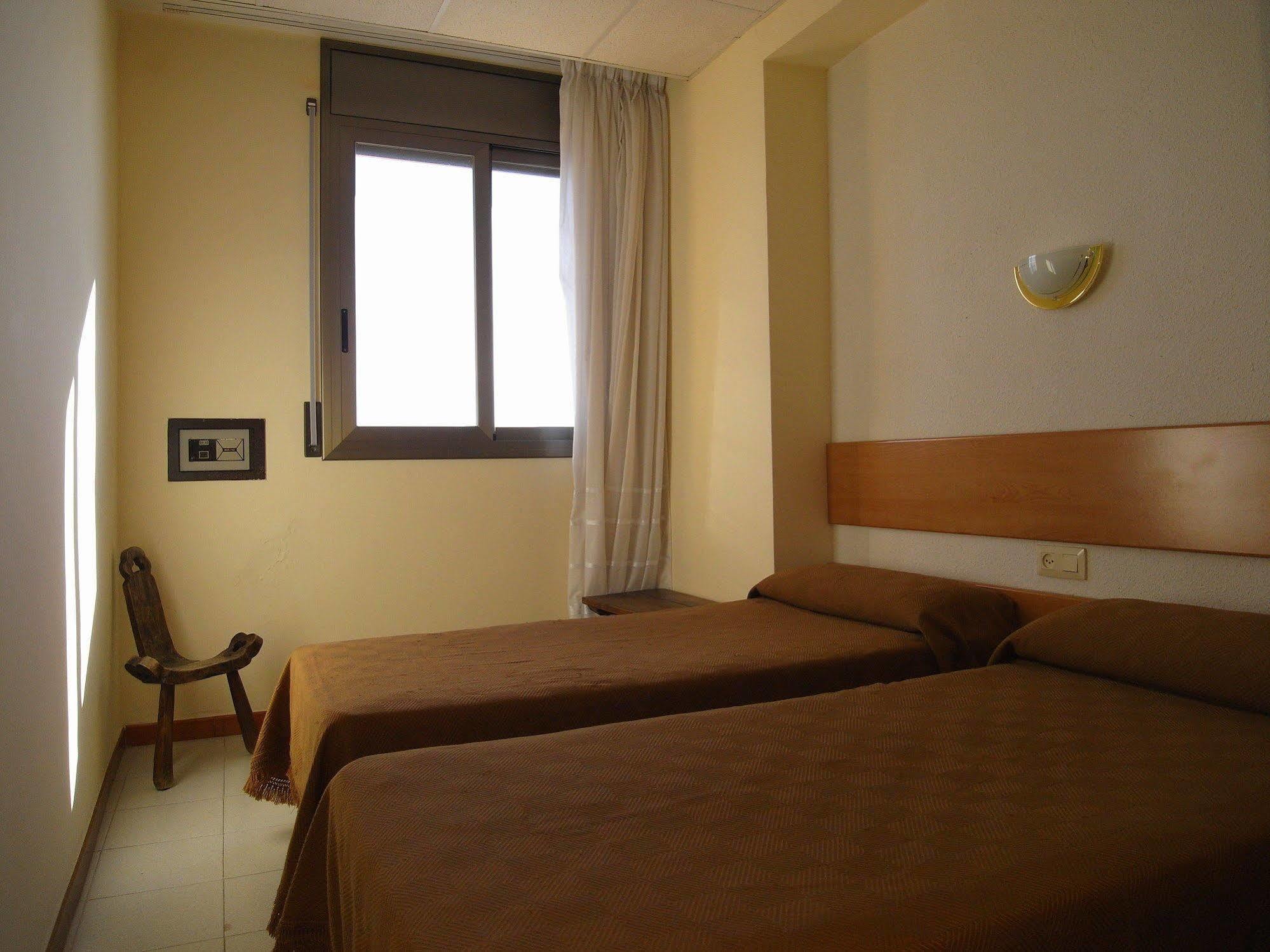 Apartamentos Elvira Бланес Экстерьер фото