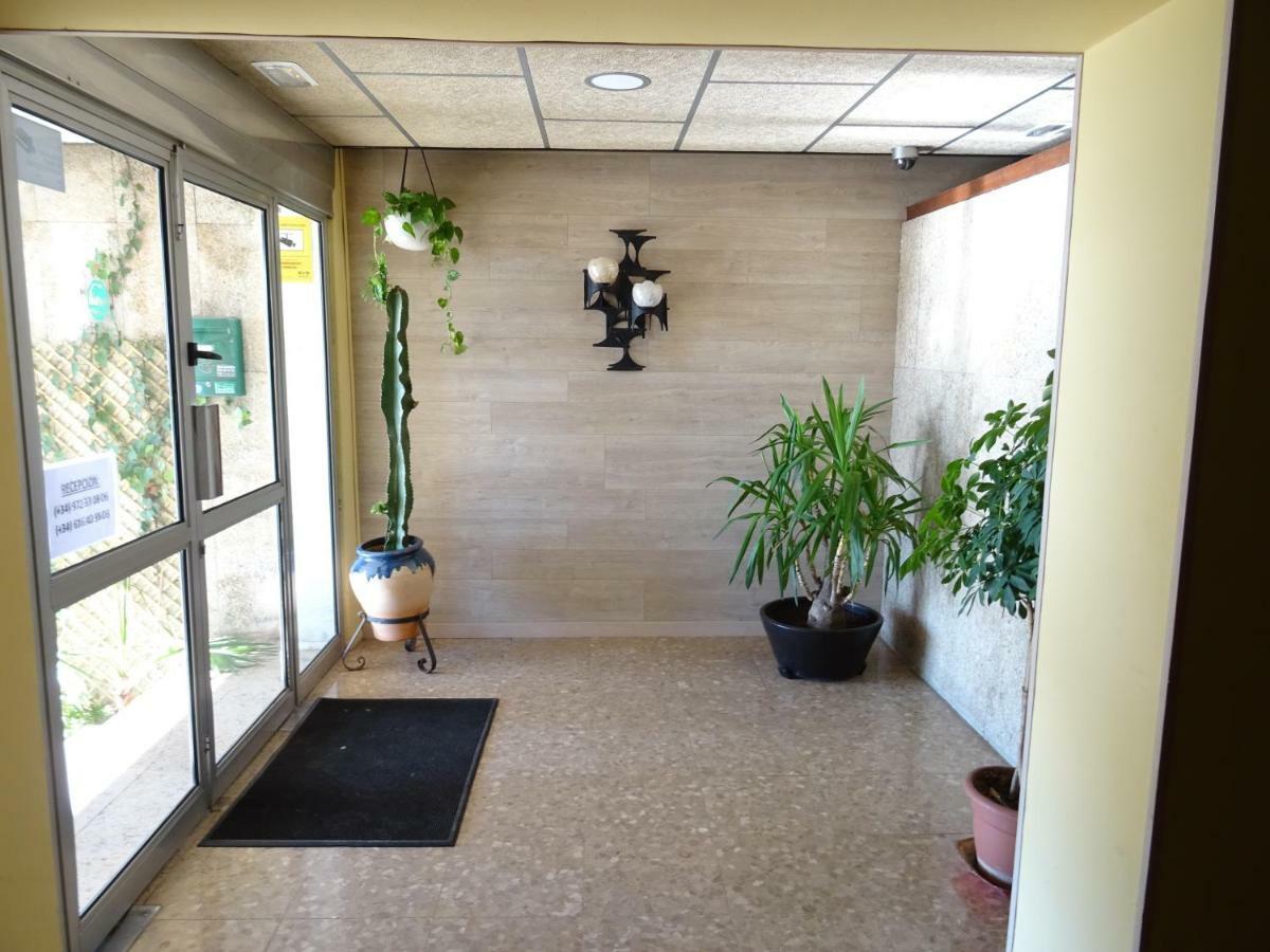 Apartamentos Elvira Бланес Экстерьер фото